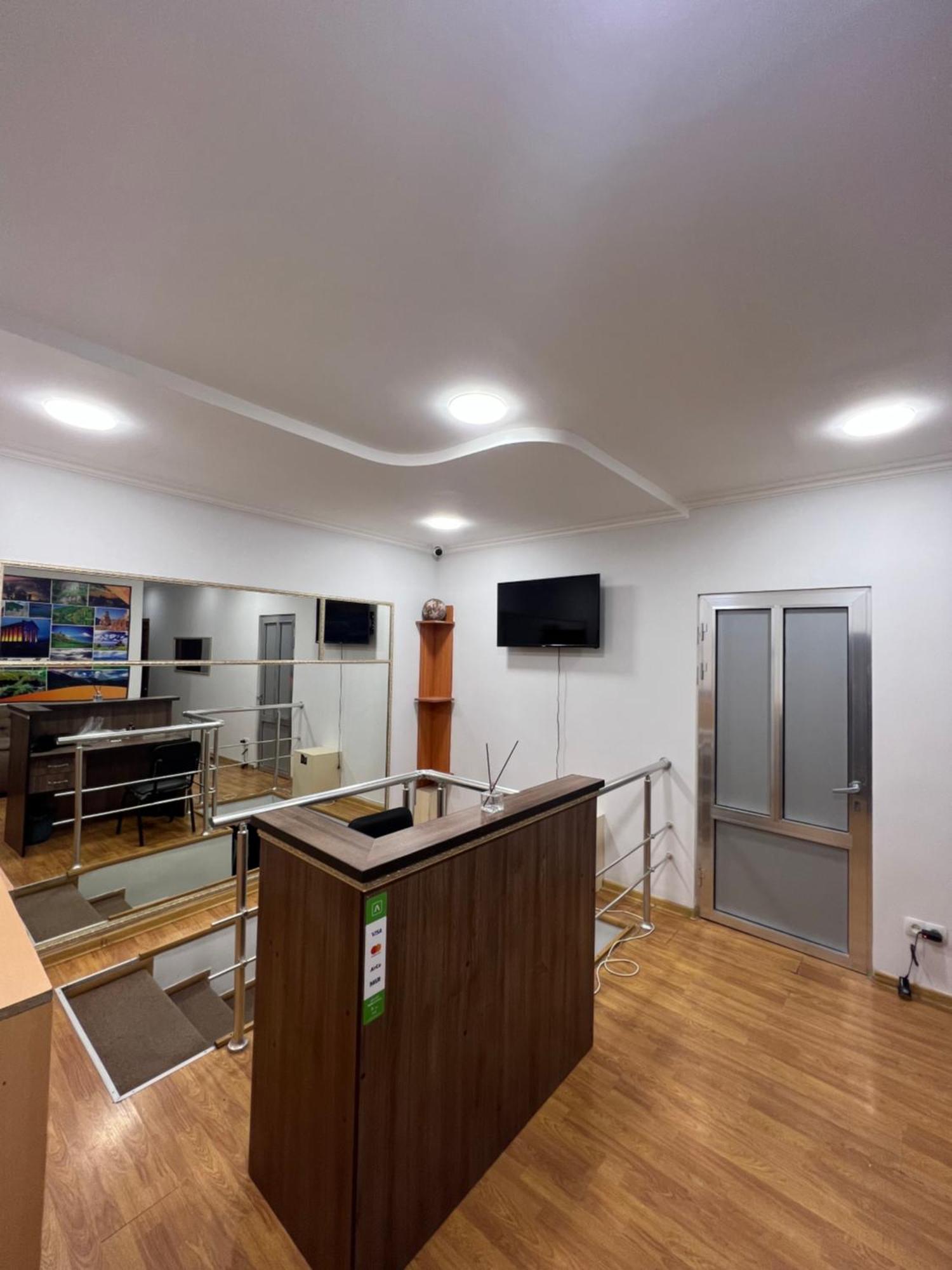 Guest House Northern Avenue Yerevan Ngoại thất bức ảnh