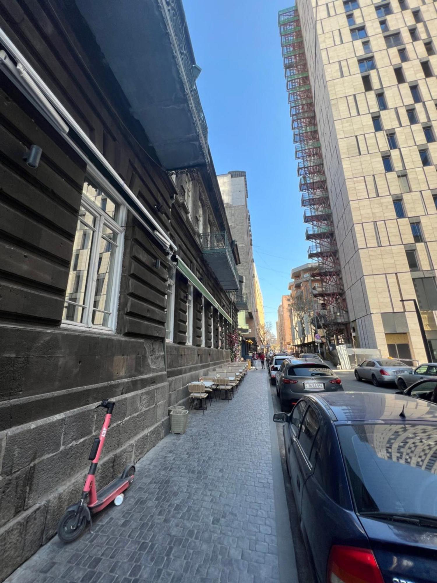 Guest House Northern Avenue Yerevan Ngoại thất bức ảnh